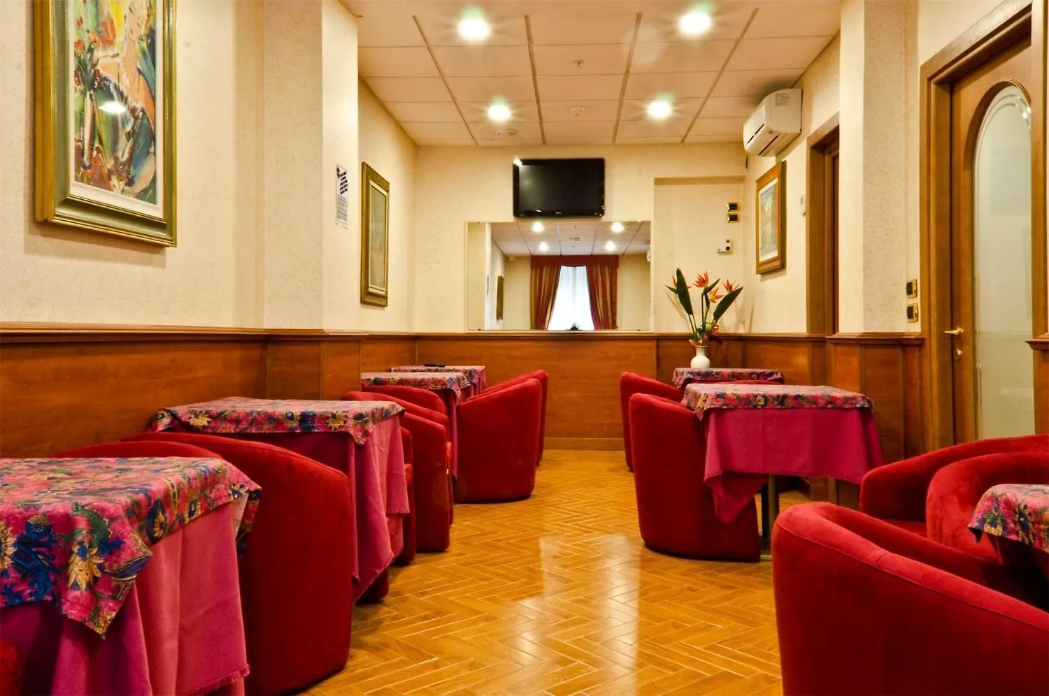 Soggiornare vicino a Porta Soprana: 10 Hotel a Genova Confrontati