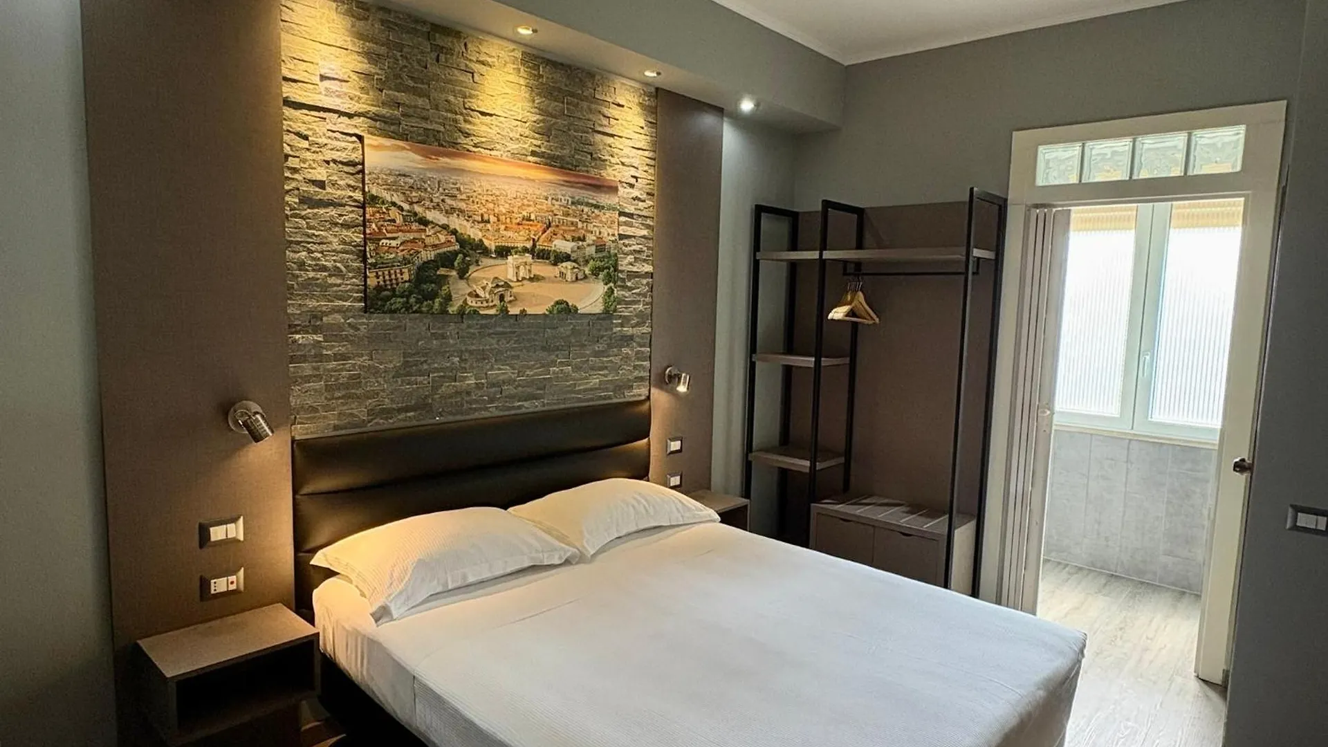 15 Hotel 3 Stelle a Moscova, Milano da Valutare Subito