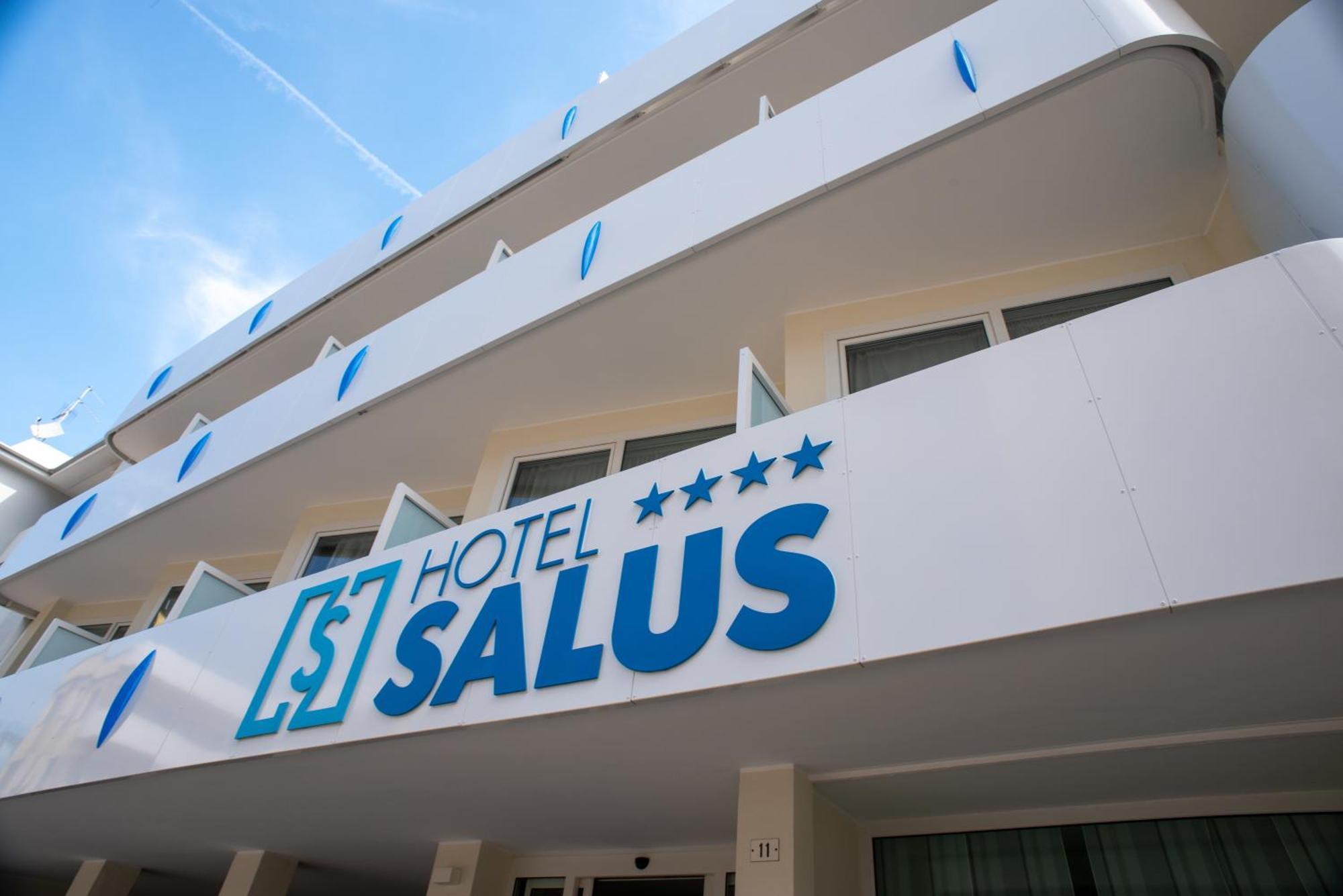 Soggiornare a Sabbiadoro: 10 Hotel Centrali a Confronto