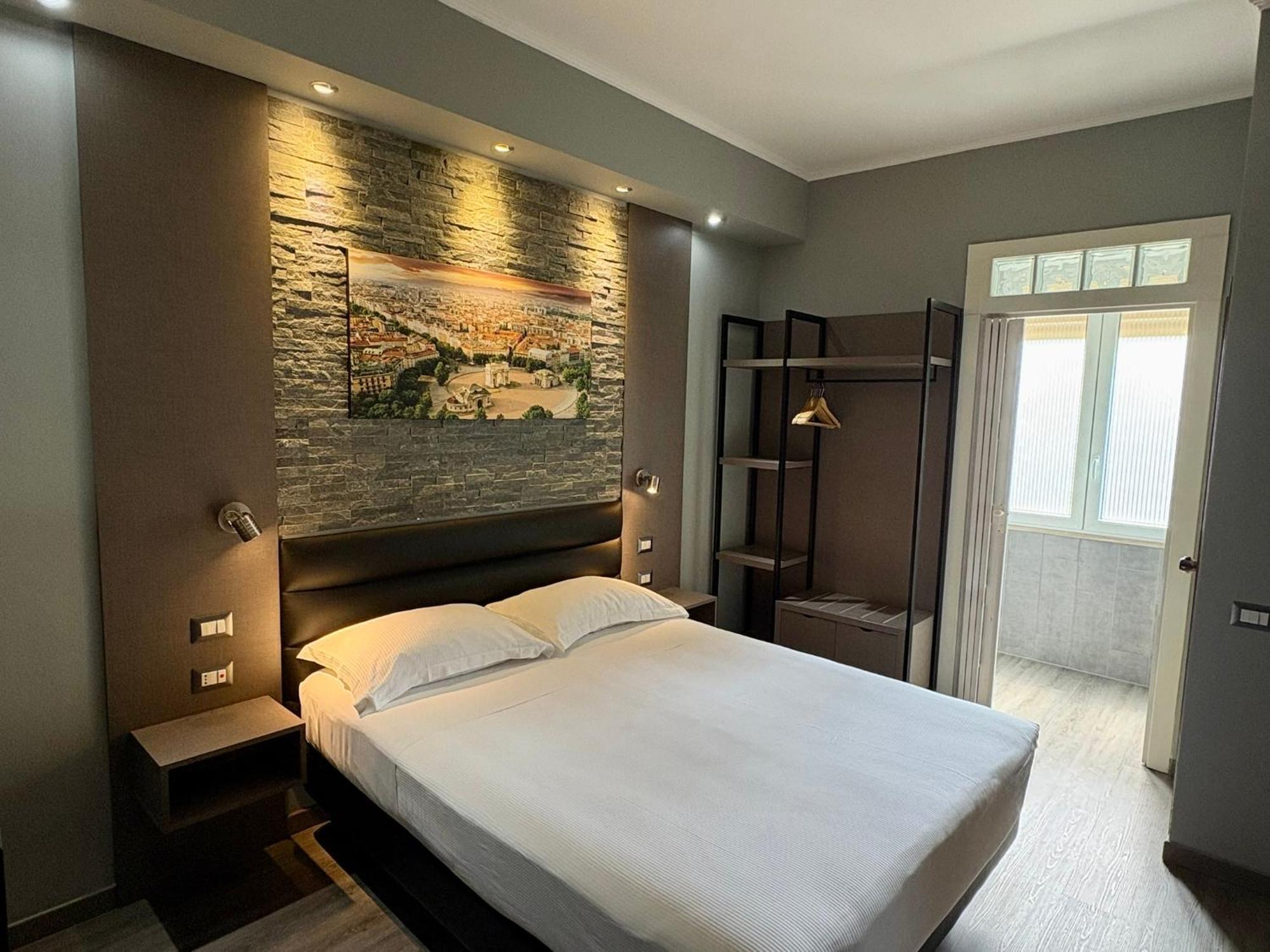 15 Hotel 3 Stelle a Moscova, Milano da Valutare Subito