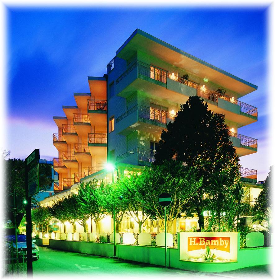 14 Beach Hotel vicino ad Atlantica Water Park a Cesenatico