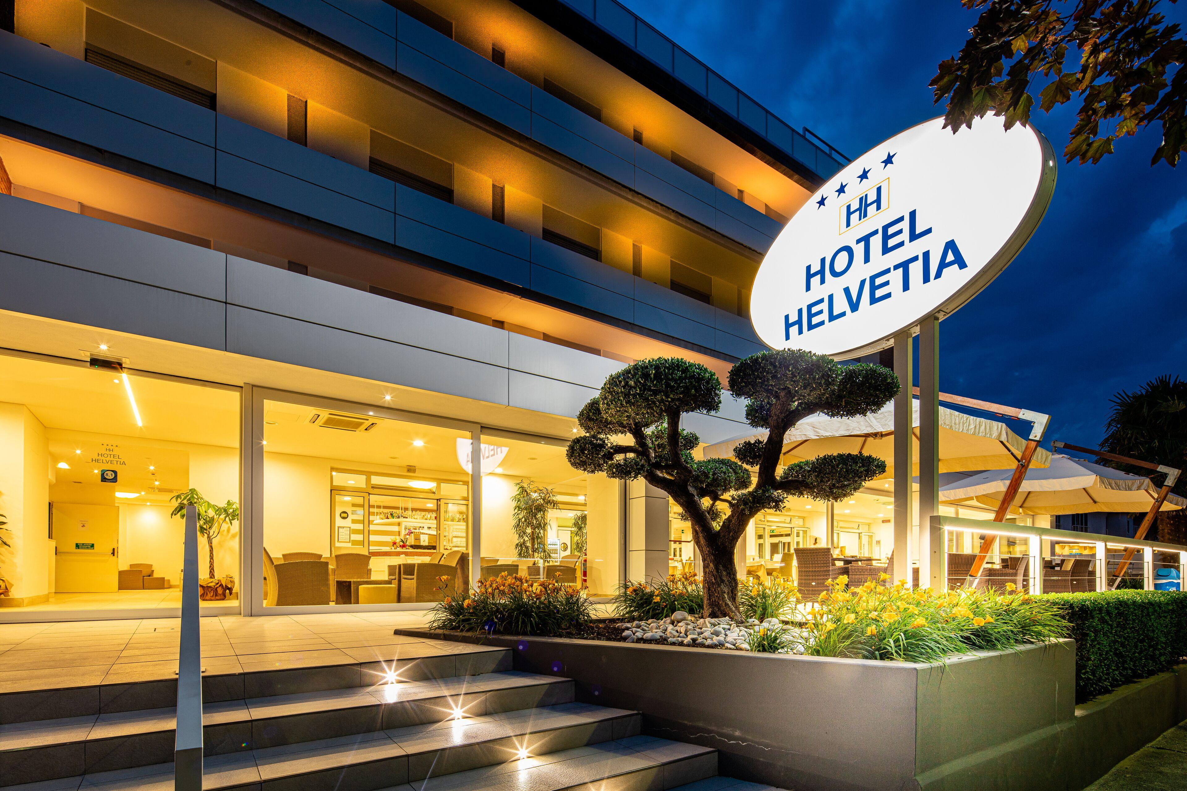 15 Hotel sul Mare vicino al Parco Zoo Punta Verde che Vale la Pena Prenotare